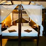 Village Susegat Beach Resort